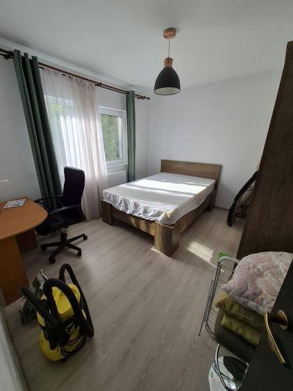 Apartament cu 3 camere decomandat în Valea Lupului