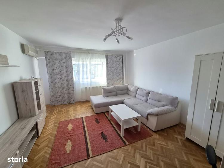 Apartament cu 3 camere decomandat în Unirii