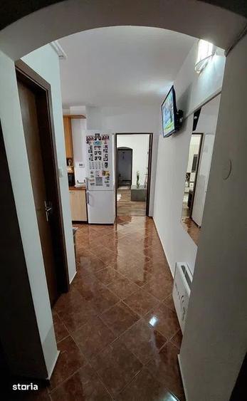 Apartament cu 3 camere, mobilat în Telegrafului