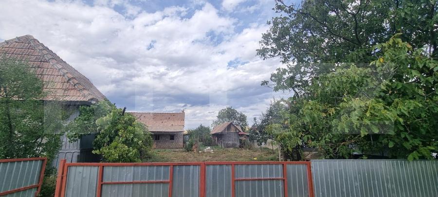 Casă individuală cu 1 camere cu Canalizare în Tritenii de Sus
