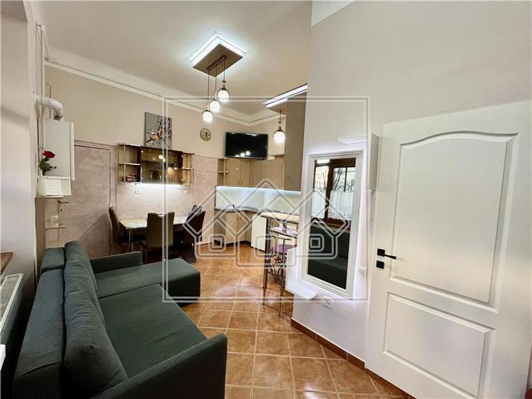 Apartament cu 3 camere nedecomandat în Central