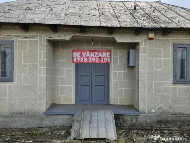 Casă cu 5 camere în Central