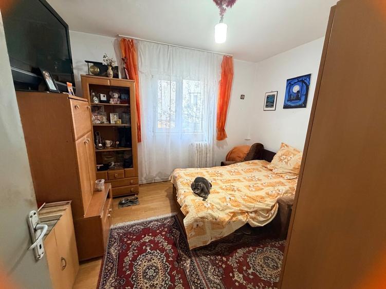 Apartament cu 3 camere în Păcurari