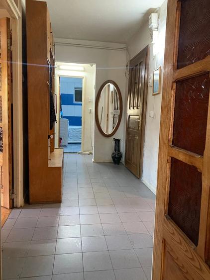 Apartament cu 3 camere decomandat în Luncă