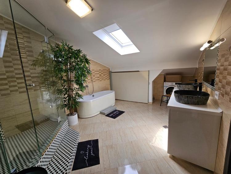 Apartament cu 2 camere semidecomandat, mobilat în Dămăroaia
