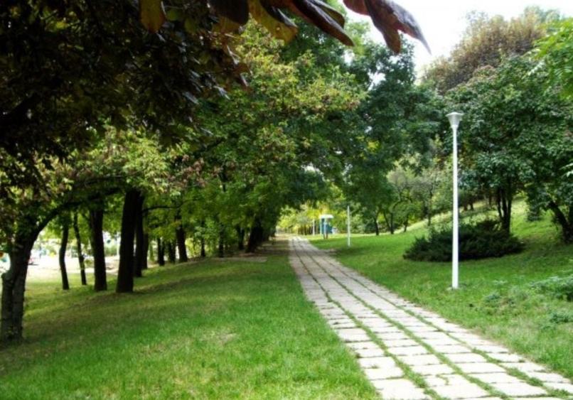 Apartament cu 2 camere semidecomandat în Floreasca