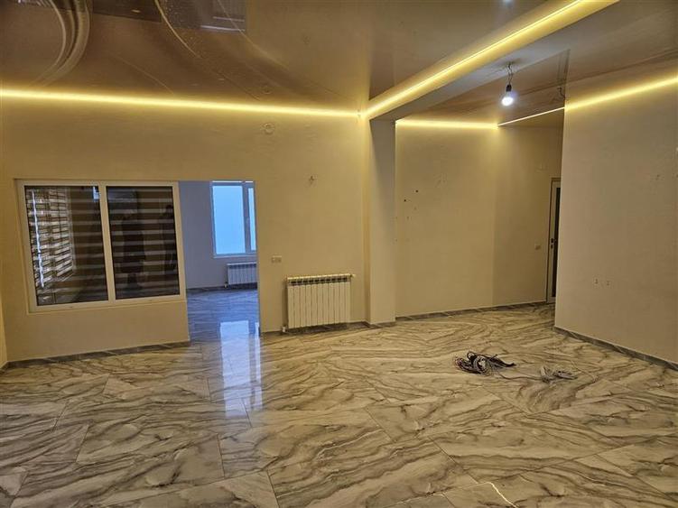 Spațiu comercial, de 250 mp, în Exterior Sud