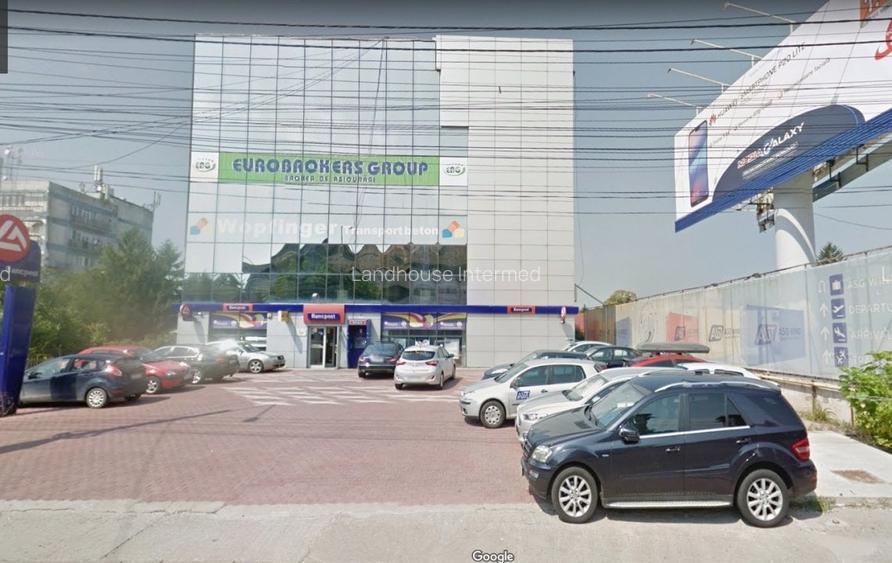 Cladire de birouri si spatii comerciale P+4E, stradal la DN1