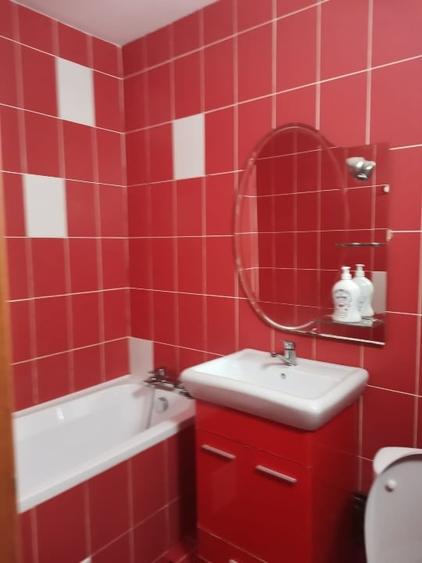 Apartament cu 2 camere decomandat, mobilat în Berceni
