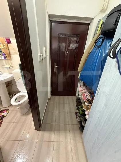 Garsonieră decomandată în Central