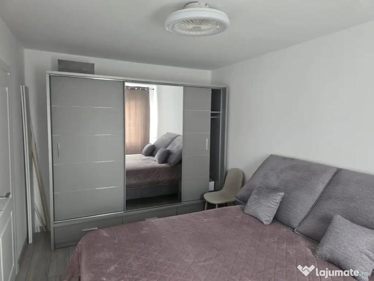 Ofer spre inchiriere apartament cu 3 camere - 2