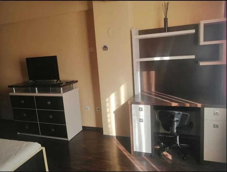 Apartament cu 2 camere decomandat în Exterior Sud