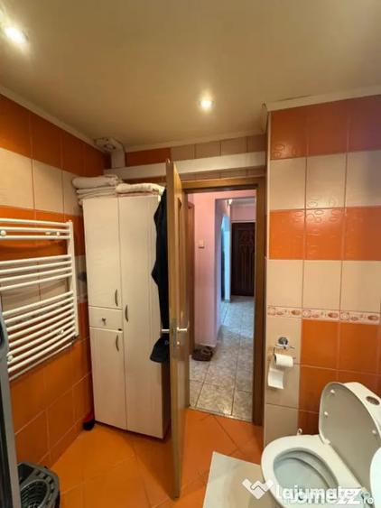 Apartament cu 2 camere decomandat în Republicii