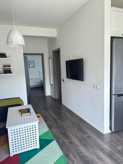Apartament cu 3 camere semidecomandat în Dosu Bricii