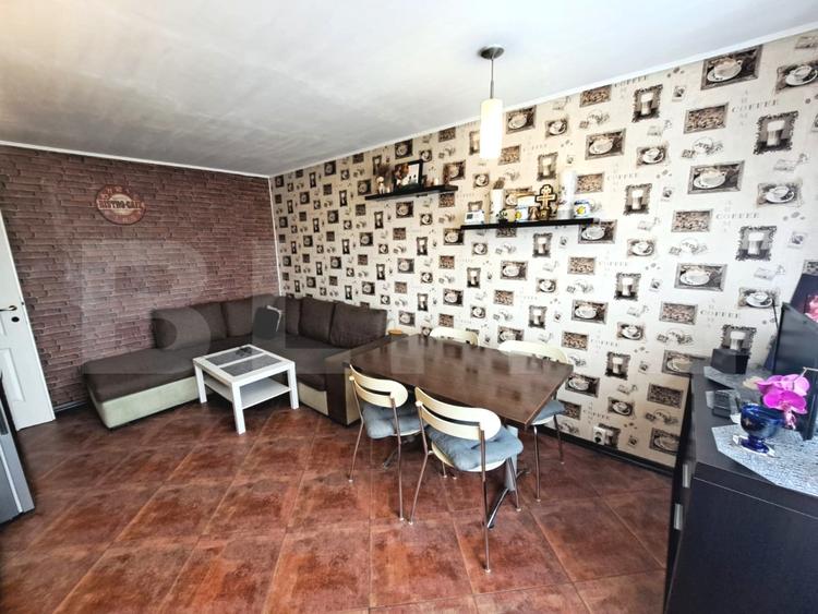 Apartament cu 2 camere decomandat, mobilat în Triaj