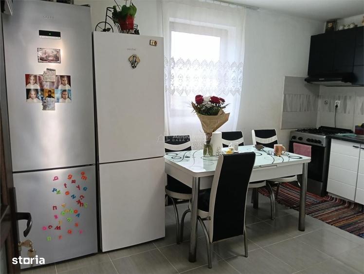 Casă cu 4 camere cu Teren 1100 Mp în Popești