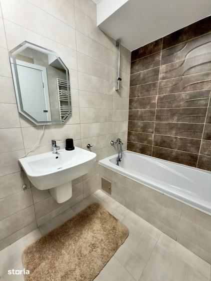 Apartament cu 3 camere în Tei