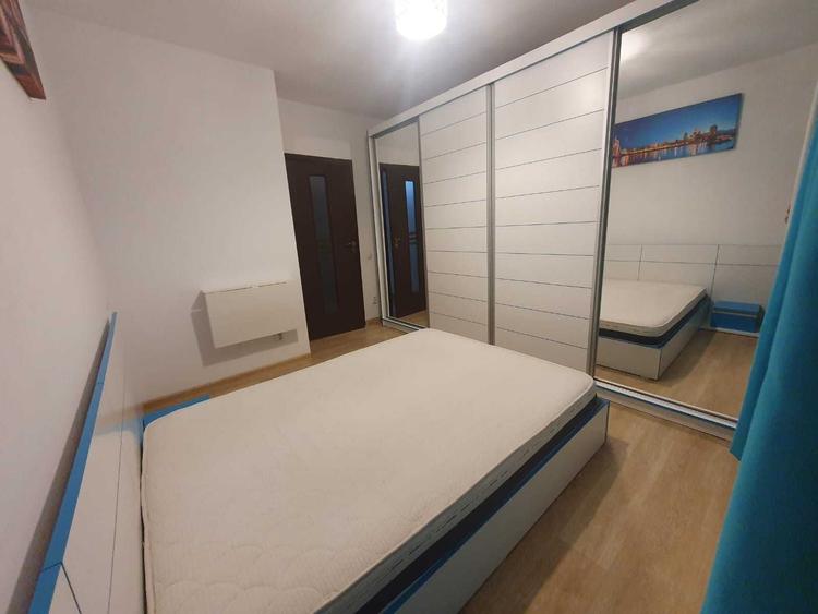 Apartament cu 3 camere semidecomandat în Central