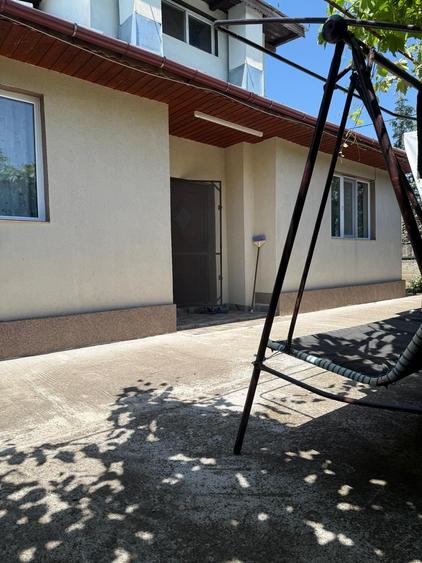 Casă cu 2 camere în Central