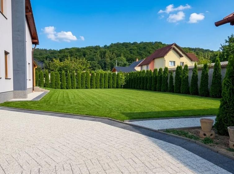 Casă cu 4 camere cu Teren 1000 Mp în Primăverii
