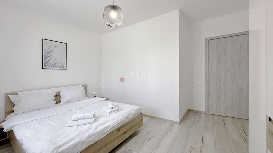Apartament cu 3 camere decomandat, mobilat în Tractorul