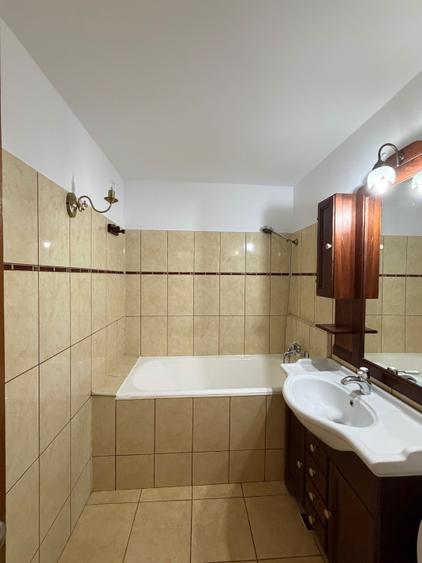 Apartament cu 2 camere decomandat în Aviației