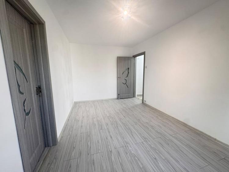 Apartament 3 camere de vanzare in Tomis Nord complet r - 5