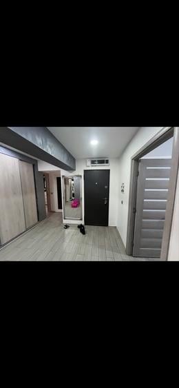 Apartament cu 4 camere în Romanești
