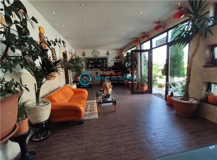 Casă individuală cu 5 camere cu Teren 4800 Mp în Bucov