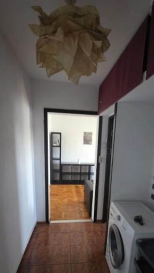 Apartament cu 2 camere semidecomandat în Km 4-5
