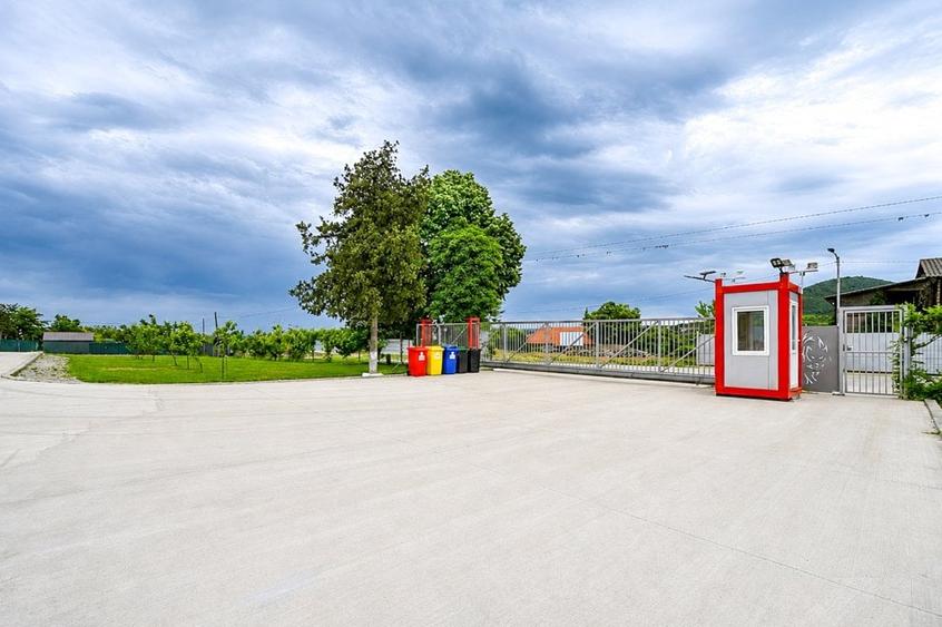 Spațiu industrial, de 772.83001708984 mp, în Central