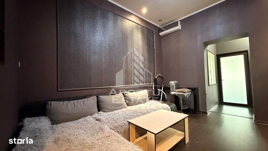 Apartament cu 3 camere în Traian
