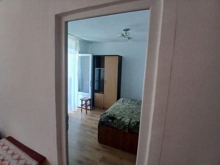 Apartament 2 camere semidecomandat. - 4