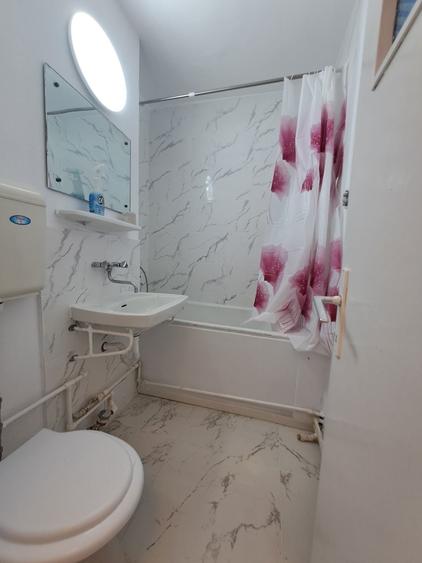 Apartament central de vinzare - 1