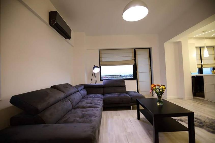 Apartament cu 3 camere decomandat în Copou