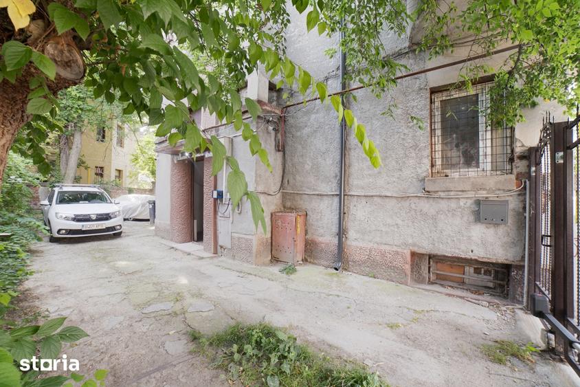 Apartament cu 2 camere semidecomandat în Centrul Civic