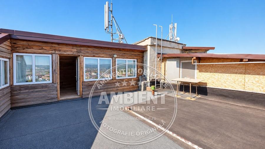 Apartament cu 4 camere decomandat, mobilat în Traian