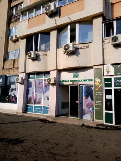 Spațiu comercial, de 107 mp, în Mihai Bravu