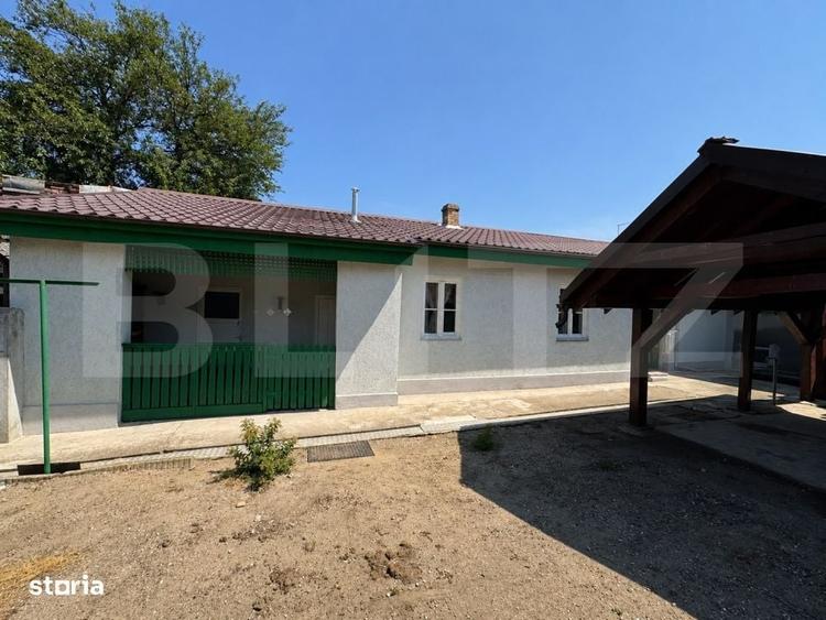 Casă cu 4 camere în Vinerea