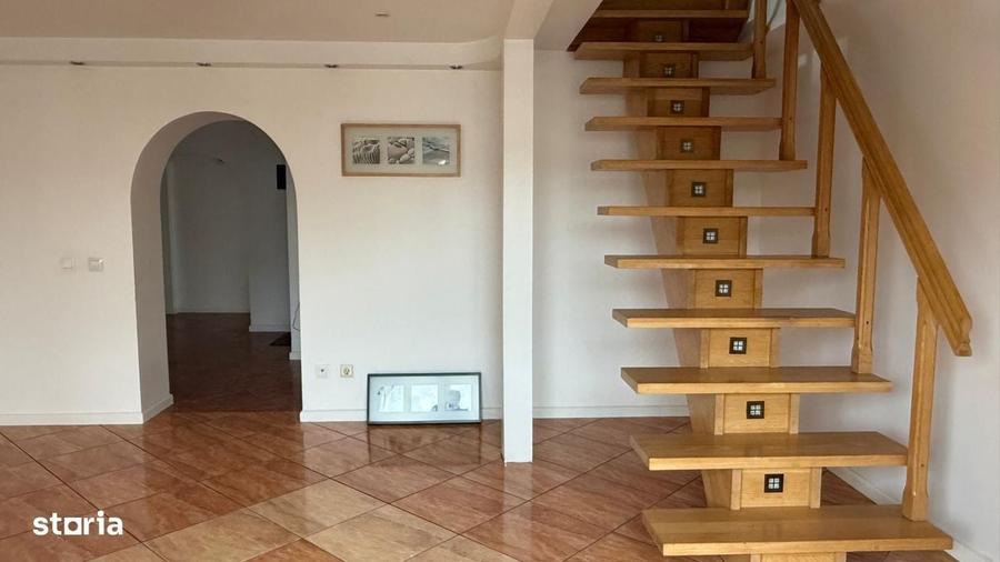 Apartament cu 4 camere decomandat în Obcini