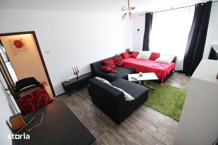 Apartament cu 3 camere decomandat în Siderurgiștilor