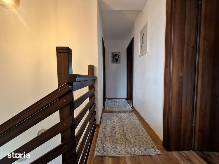 Casă cu 5 camere cu Teren 500 Mp în Giarmata