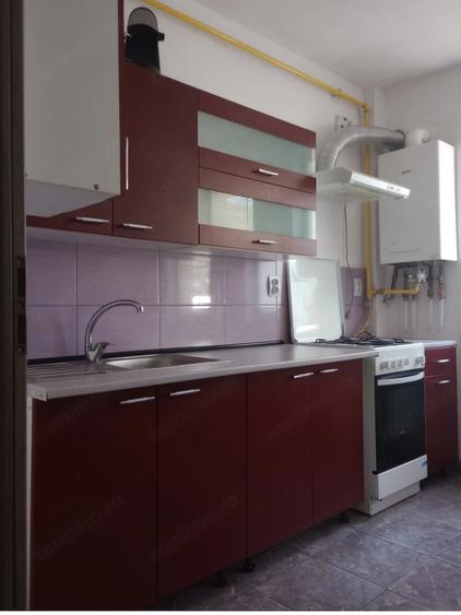 Apartament cu 2 camere decomandat în Florești