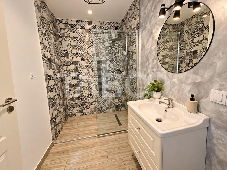 Duplex cu 5 camere cu Canalizare în Șelimbăr