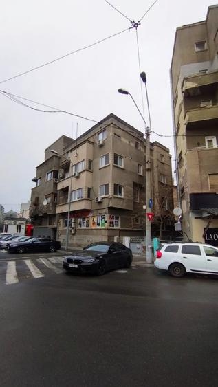 Casă cu 25 camere cu Canalizare în Foișorul de Foc