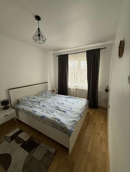 Apartament cu 3 camere în George Enescu