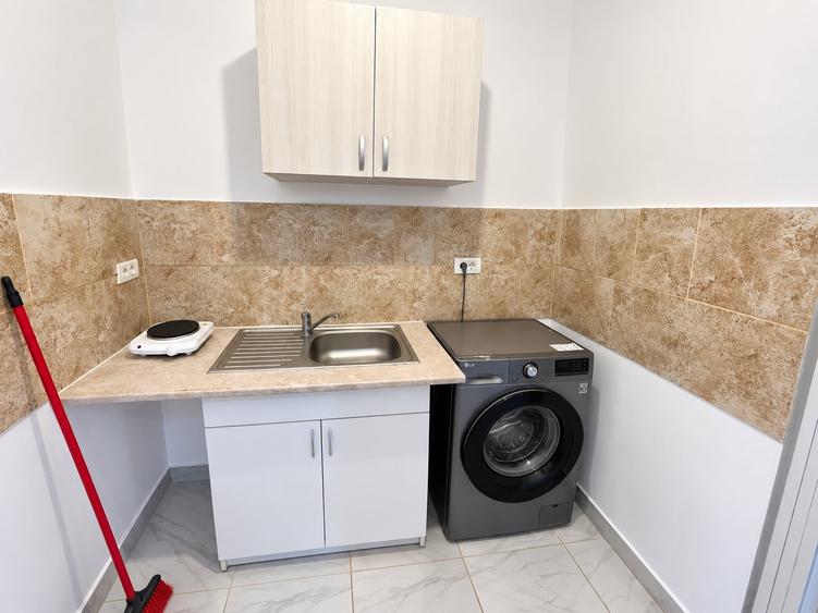 Garsonieră decomandată, mobilată în Complex Studențesc