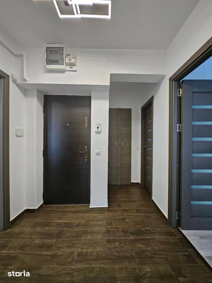 Apartament cu 2 camere decomandat în Calea București