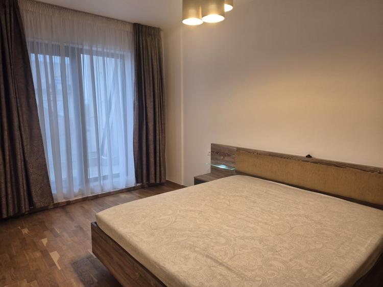 Apartament cu 2 camere semidecomandat în Sisești