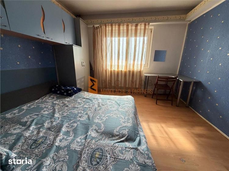 Apartament cu 3 camere decomandat, mobilat în Micro 3